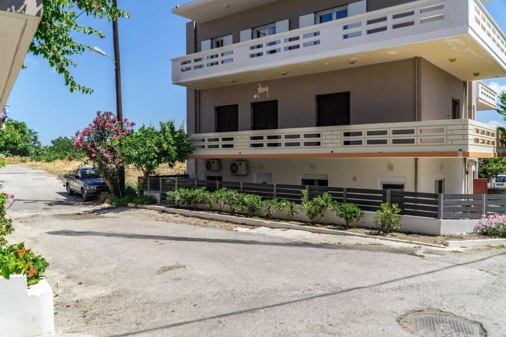 Artemissia New Well Sided Modish House Apartman Kíszamosz Kültér fotó